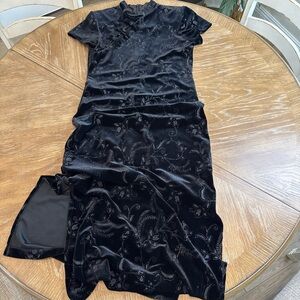 Sheri Martin Black Velvet embellished Floral Asian -Inspired Dress